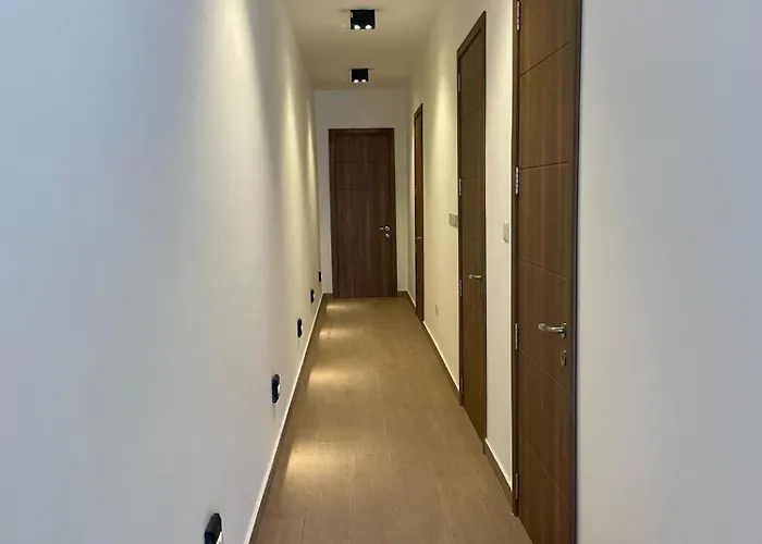 Lovely Three Bedroom Penthouse