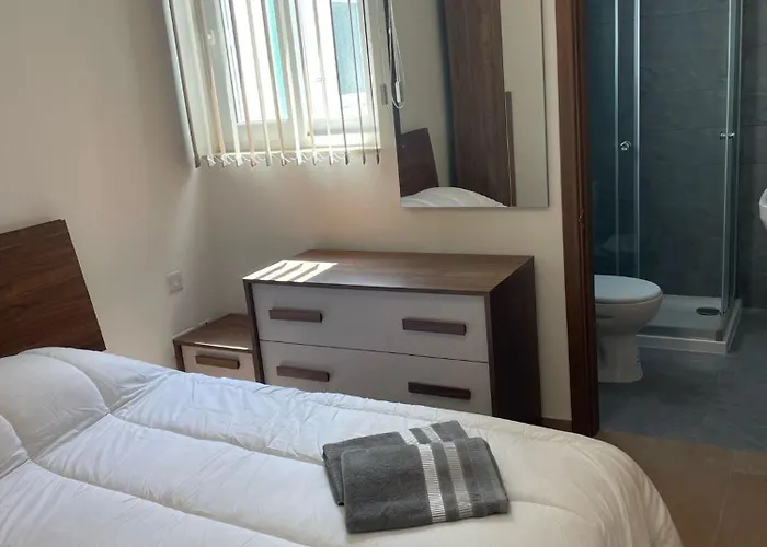 Lovely Three Bedroom Penthouse