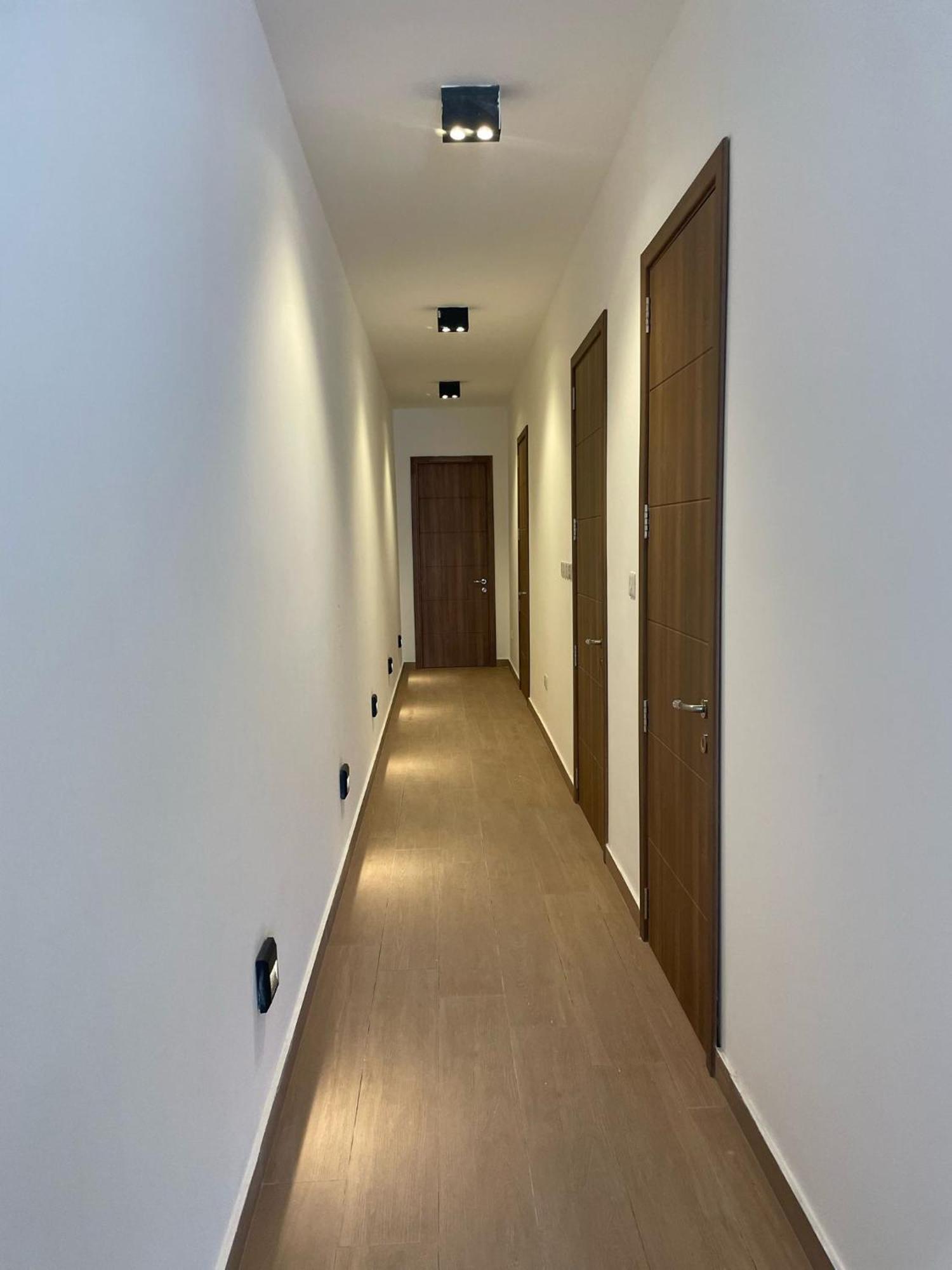 Appartement Lovely Three Bedroom Penthouse