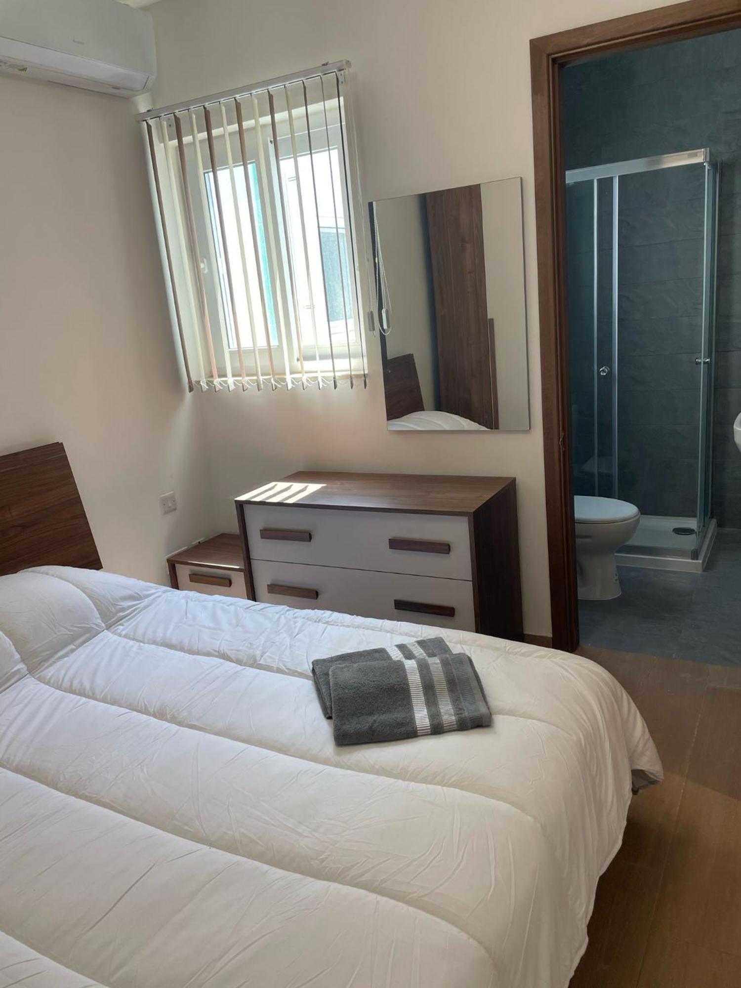 Appartement Lovely Three Bedroom Penthouse